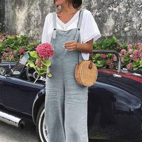 Flowy light grey jumpsuit - Picture 1 of 4